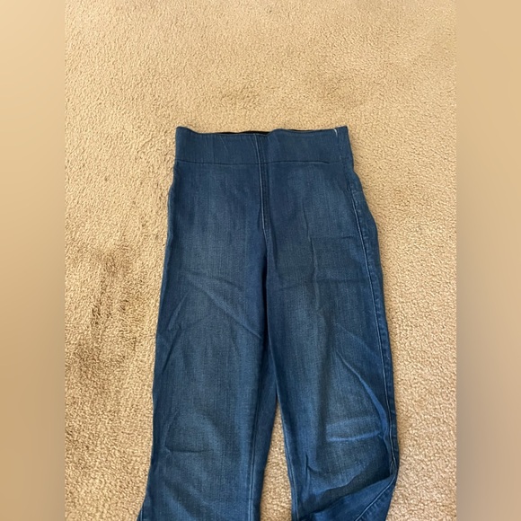 Show me your mumu classic flare jeans size small - Picture 3 of 4